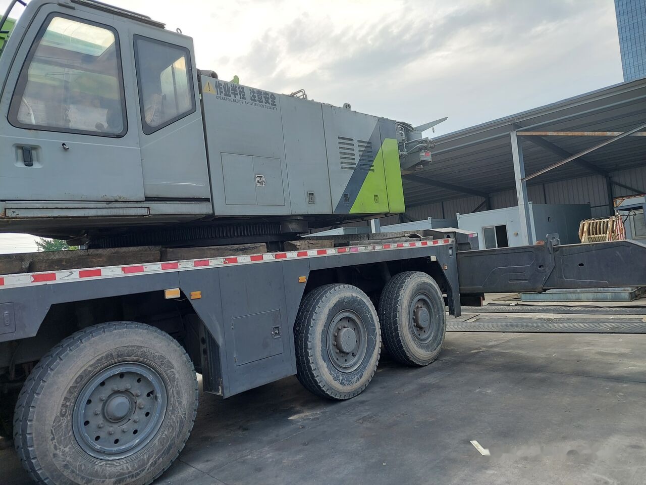 Zoomlion ZAT2200V ZAT2600V 260 220 250 400 - Mobilkran: bild 2 Zoomlion ZAT2200V ZAT2600V 260 220 250 400 - Mobilkran: bild 2