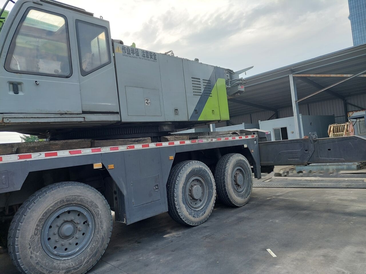 Zoomlion ZAT2600V 260T 260ton 220t 220ton - Mobilkran: bild 4 Zoomlion ZAT2600V 260T 260ton 220t 220ton - Mobilkran: bild 4