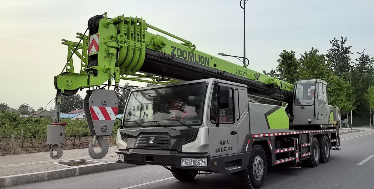 Zoomlion ZTC250 - Mobilkran: bild 5 Zoomlion ZTC250 - Mobilkran: bild 5