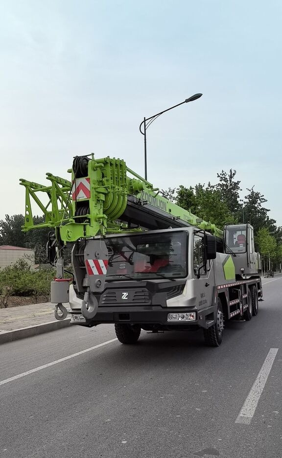 Zoomlion ZTC250 - Mobilkran: bild 1 Zoomlion ZTC250 - Mobilkran: bild 1