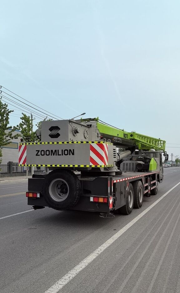 Zoomlion ZTC250 - Mobilkran: bild 2 Zoomlion ZTC250 - Mobilkran: bild 2