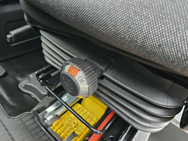 IVECO Daily 35S18HA8V DOKA Hi-Matic 12m³ L2H2 7 Sitze... - Skåpbil, Dubbelhytt transportbil: bild 3 IVECO Daily 35S18HA8V DOKA Hi-Matic 12m³ L2H2 7 Sitze... - Skåpbil, Dubbelhytt transportbil: bild 3