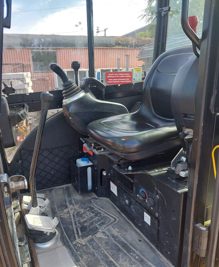 JCB - Minigrävmaskin: bild 2 JCB - Minigrävmaskin: bild 2