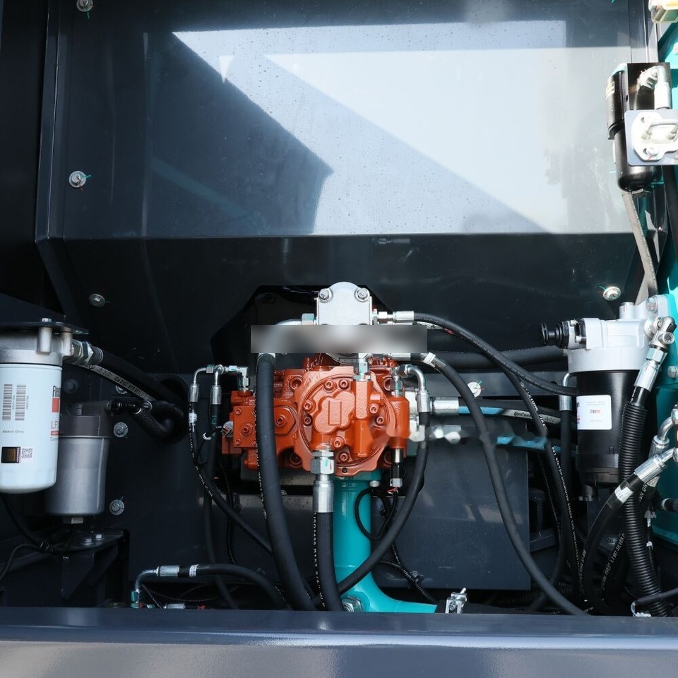 Sunward - Grävmaskin på däck: bild 5 Sunward - Grävmaskin på däck: bild 5