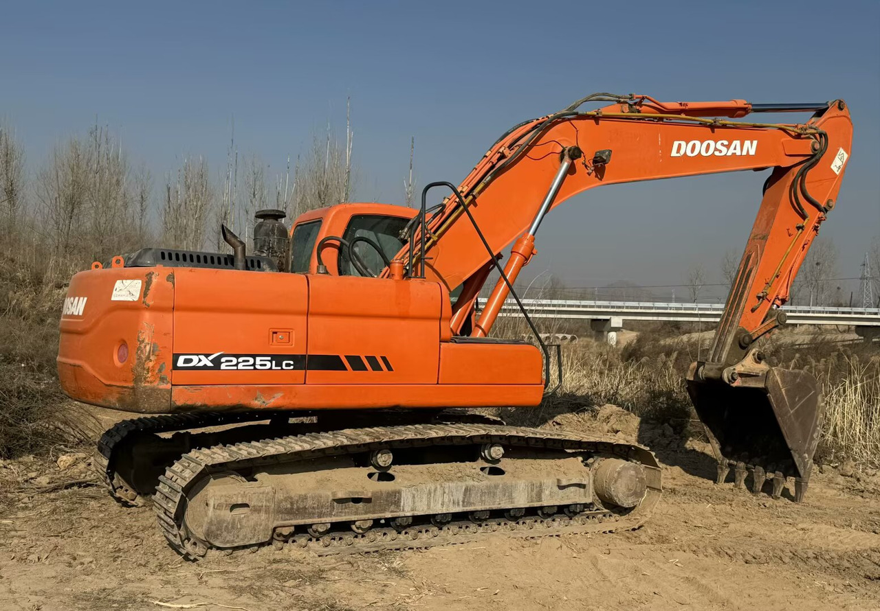 DOOSAN Doosan DX225LC Crawler excavator - Bandgrävare: bild 2 DOOSAN Doosan DX225LC Crawler excavator - Bandgrävare: bild 2