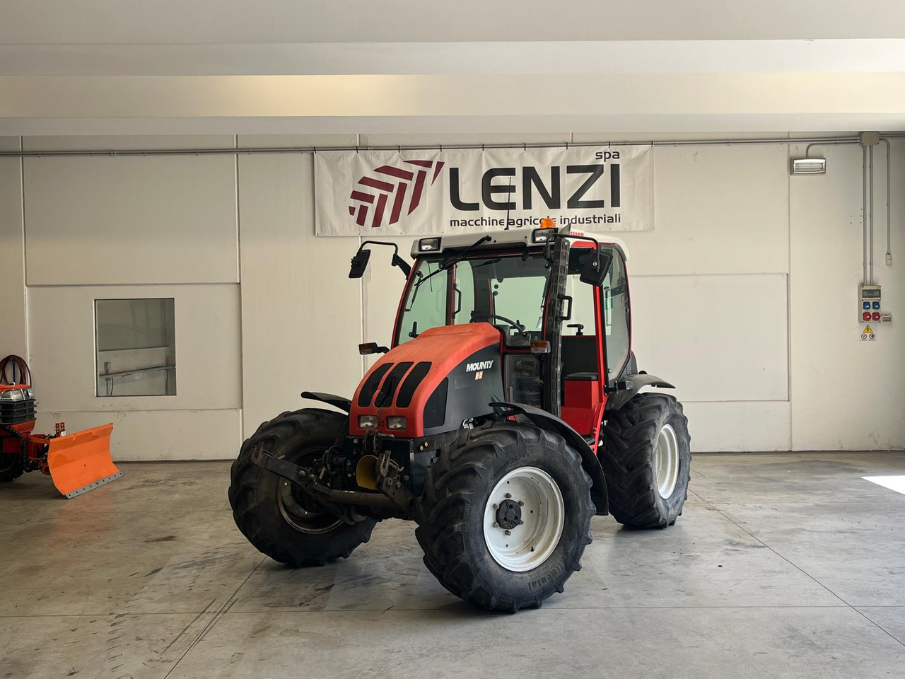 REFORM MOUNTY 80 - Traktor: bild 1 REFORM MOUNTY 80 - Traktor: bild 1