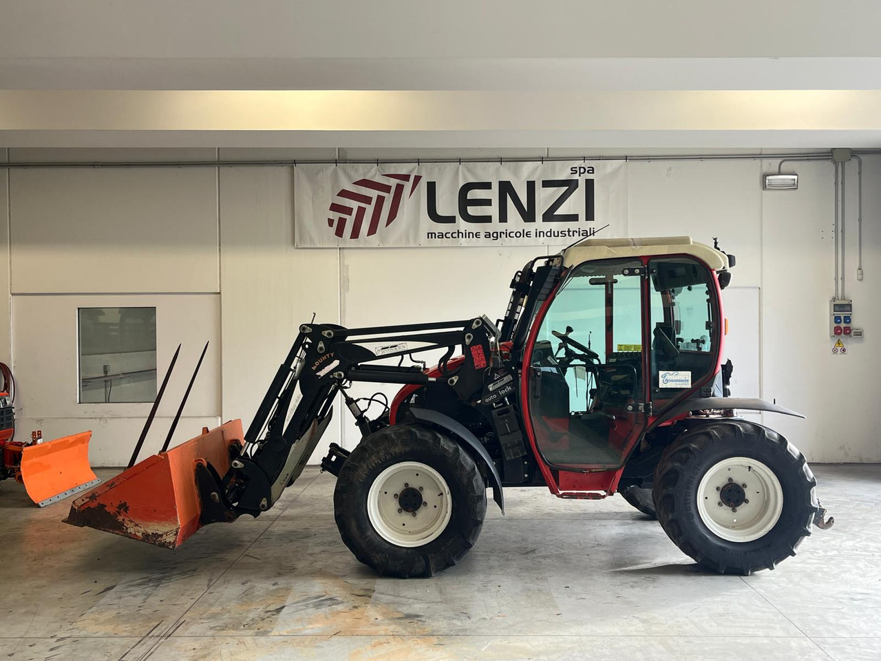 REFORM MOUNY 80S + CARICATORE HYDRAC - Traktor: bild 1 REFORM MOUNY 80S + CARICATORE HYDRAC - Traktor: bild 1