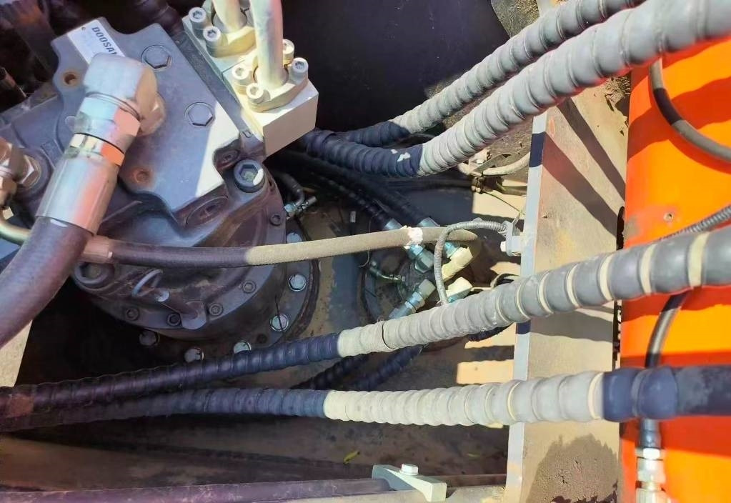 Doosan DX 200 - Bandgrävare: bild 4 Doosan DX 200 - Bandgrävare: bild 4