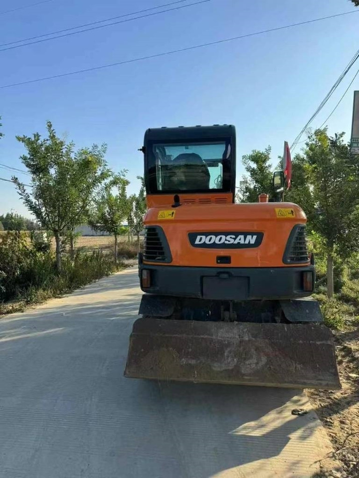 Doosan DX 60 - Minigrävmaskin: bild 2 Doosan DX 60 - Minigrävmaskin: bild 2