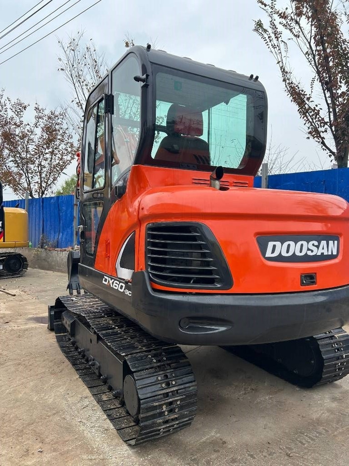 Doosan DX 60 - Bandgrävare: bild 3 Doosan DX 60 - Bandgrävare: bild 3