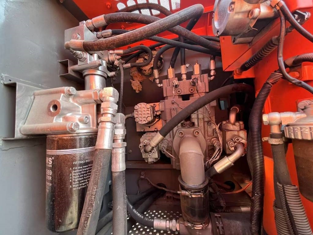 Hitachi ZX 160 - Bandgrävare: bild 5 Hitachi ZX 160 - Bandgrävare: bild 5