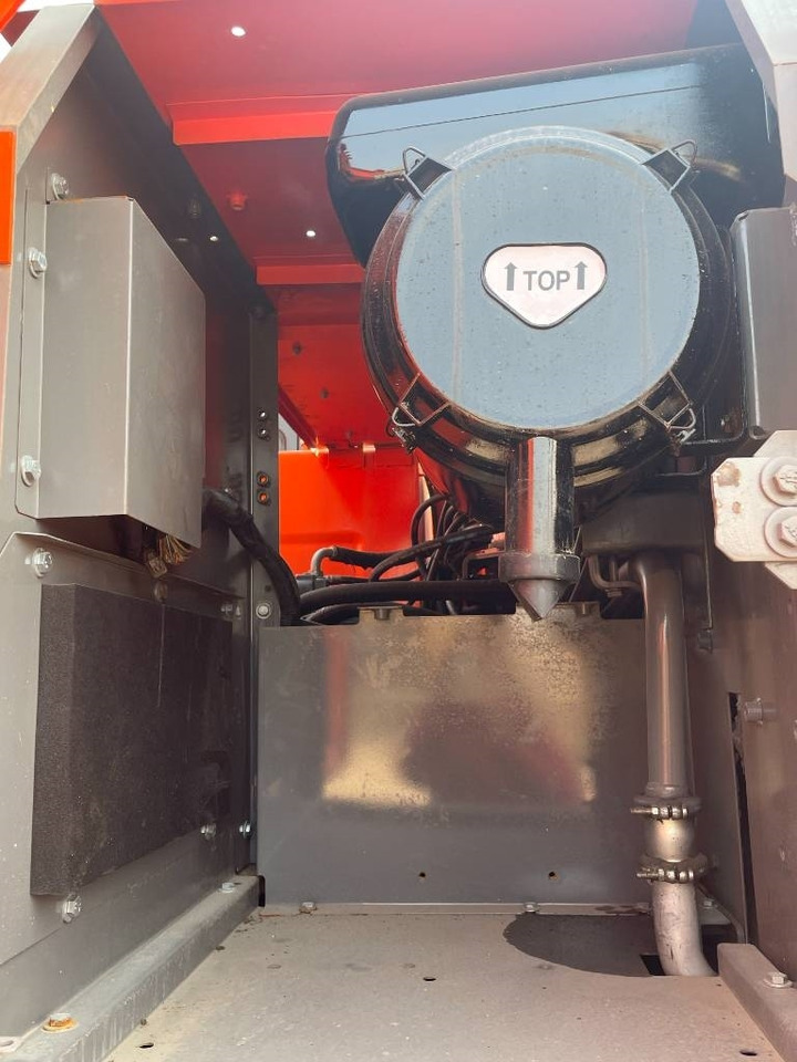 Hitachi ZX 210 - Bandgrävare: bild 3 Hitachi ZX 210 - Bandgrävare: bild 3