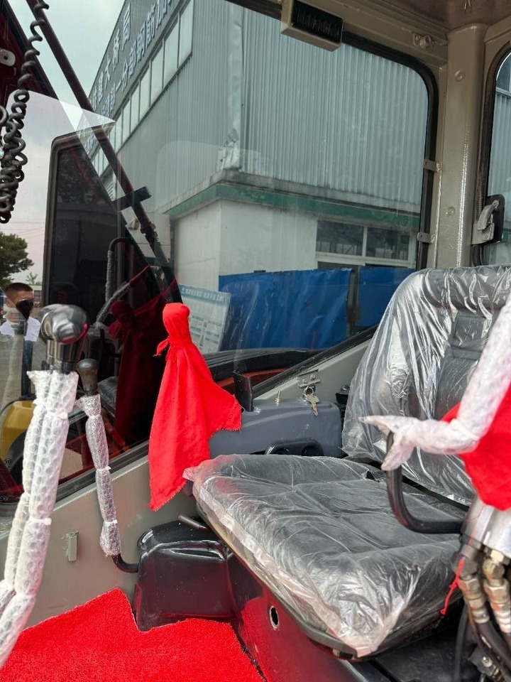 Hitachi ZX 55 - Minigrävmaskin: bild 5 Hitachi ZX 55 - Minigrävmaskin: bild 5