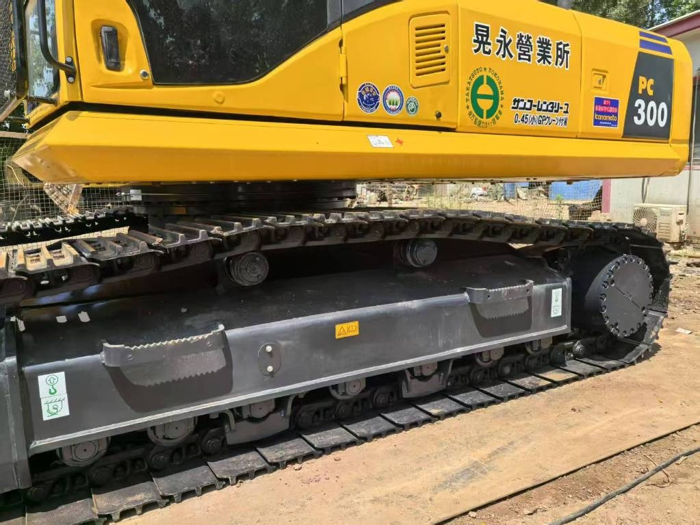 Komatsu PC 300 - Bandgrävare: bild 1 Komatsu PC 300 - Bandgrävare: bild 1
