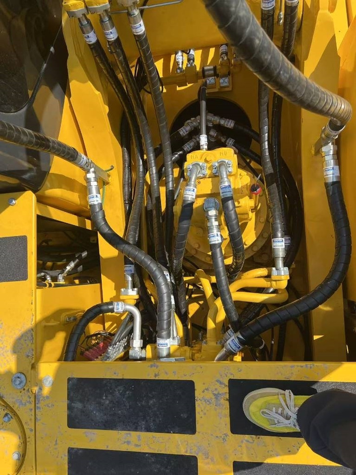 Komatsu PC 300 - Bandgrävare: bild 5 Komatsu PC 300 - Bandgrävare: bild 5