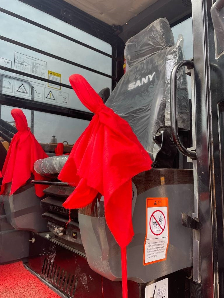 Sany SY 95 C - Bandgrävare: bild 4 Sany SY 95 C - Bandgrävare: bild 4