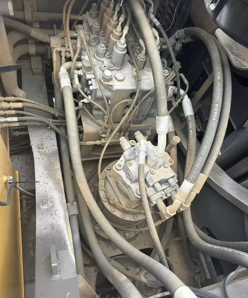 Volvo EC 380 - Bandgrävare: bild 4 Volvo EC 380 - Bandgrävare: bild 4