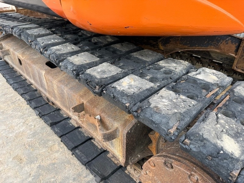 Bandgrävare Hitachi ZX 135 US-5B: bild 6 Bandgrävare Hitachi ZX 135 US-5B: bild 6