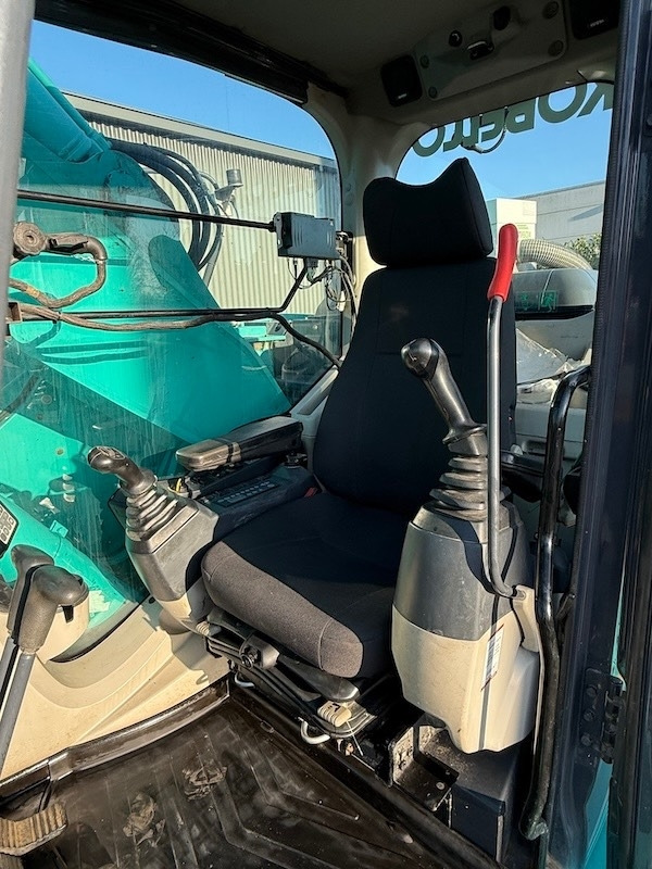 Bandgrävare Kobelco SK 260 SR LC-3: bild 16 Bandgrävare Kobelco SK 260 SR LC-3: bild 16