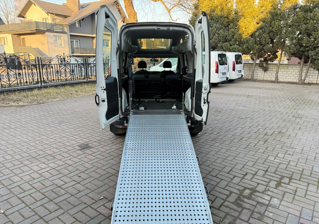 Fiat Doblo II Doblo 1.6-120KM dla Niepełnosprawnych RAMPA Inwalida Model 2020 - Personbil: bild 2 Fiat Doblo II Doblo 1.6-120KM dla Niepełnosprawnych RAMPA Inwalida Model 2020 - Personbil: bild 2