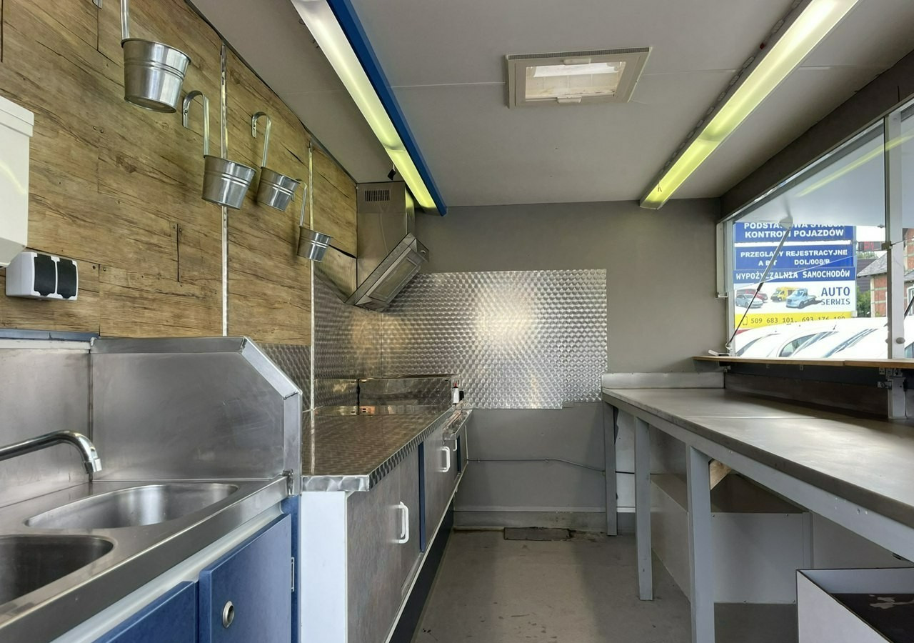 Fiat Ducato Autosklep Gastronomiczny food truck foodtruck sklep W-zasil DMC 350 - Matbil: bild 2 Fiat Ducato Autosklep Gastronomiczny food truck foodtruck sklep W-zasil DMC 350 - Matbil: bild 2