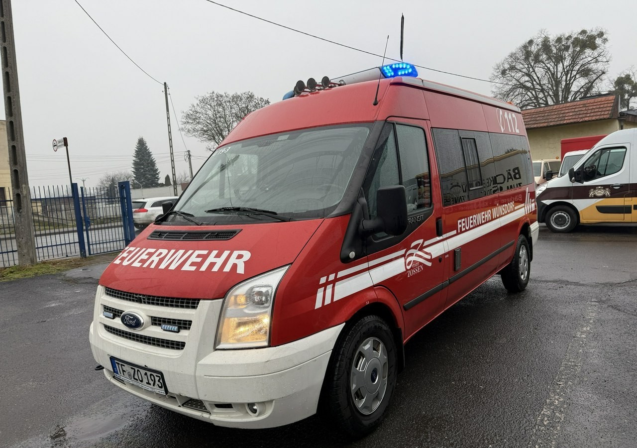 Ford Transit Ford Transit 140T350 Straż Pożarna 8-osob wyposażona 94tkm 2013 - Persontransport, Släck/ Räddningsvagn: bild 1 Ford Transit Ford Transit 140T350 Straż Pożarna 8-osob wyposażona 94tkm 2013 - Persontransport, Släck/ Räddningsvagn: bild 1