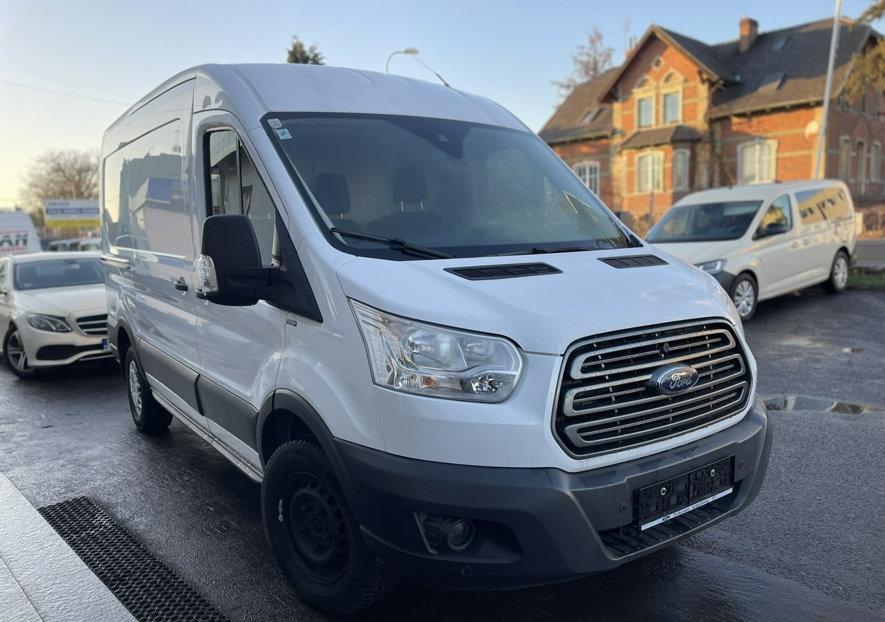 Ford Transit Ford Transit 2,2 DCI-155KM Klima 4X4 Kamera 129tkm Model 2017 - Skåpbil: bild 1 Ford Transit Ford Transit 2,2 DCI-155KM Klima 4X4 Kamera 129tkm Model 2017 - Skåpbil: bild 1
