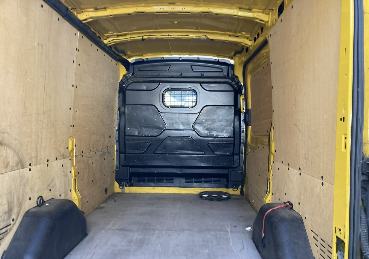 Skåpbil Ford Transit Transit 2.2 Klima 2016: bild 7 Skåpbil Ford Transit Transit 2.2 Klima 2016: bild 7