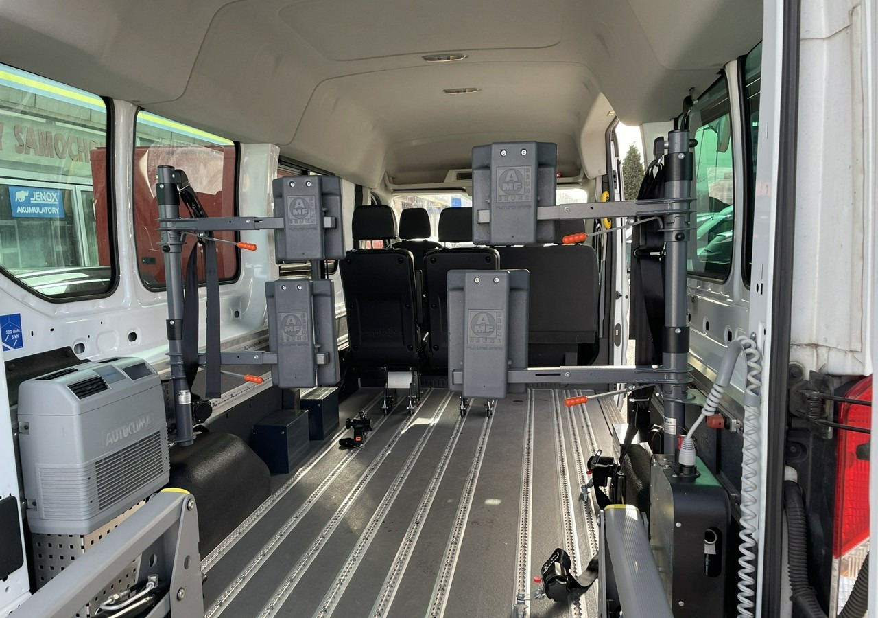 Ford Transit VIII Transit do przewozu Niepełnosprawnych 2 Wózki inwalida rampa 2017 - Personbil: bild 5 Ford Transit VIII Transit do przewozu Niepełnosprawnych 2 Wózki inwalida rampa 2017 - Personbil: bild 5