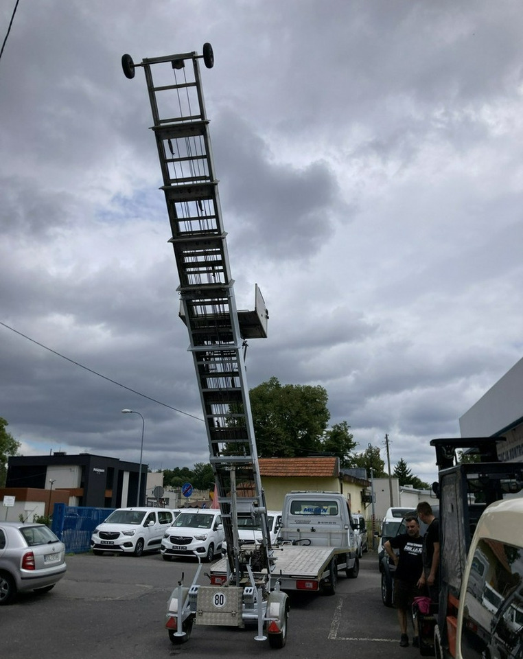 Inna Inny Drabina dekarska winda budowlana zwyżka podnośnik koszowy HD20 Boeck - Lift: bild 4 Inna Inny Drabina dekarska winda budowlana zwyżka podnośnik koszowy HD20 Boeck - Lift: bild 4