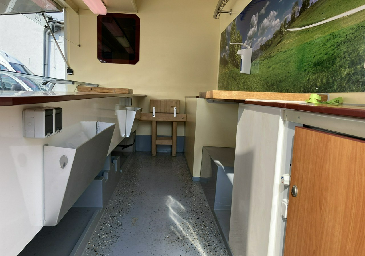 Försäljningsvagn Inna Inny Przycz Autosklep wędlin Gastronomiczna food truck foodtruck sklep 20: bild 13 Försäljningsvagn Inna Inny Przycz Autosklep wędlin Gastronomiczna food truck foodtruck sklep 20: bild 13