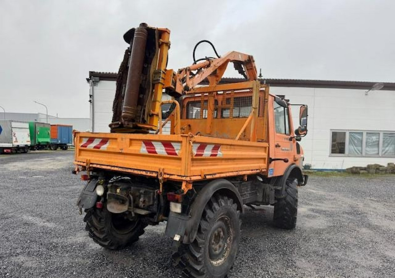 Inna Inny Unimog 4X4 Kosiarka bijakowa teleskopowa posypywarka pług odśnieżark - Flakbil, Utility/ Specialfordon: bild 2 Inna Inny Unimog 4X4 Kosiarka bijakowa teleskopowa posypywarka pług odśnieżark - Flakbil, Utility/ Specialfordon: bild 2