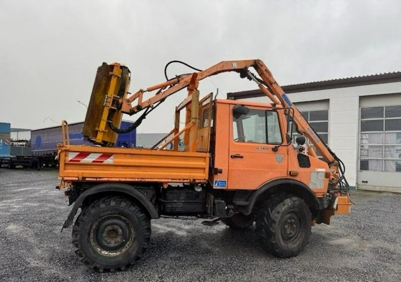 Inna Inny Unimog 4X4 Kosiarka bijakowa teleskopowa posypywarka pług odśnieżark - Flakbil, Utility/ Specialfordon: bild 4 Inna Inny Unimog 4X4 Kosiarka bijakowa teleskopowa posypywarka pług odśnieżark - Flakbil, Utility/ Specialfordon: bild 4