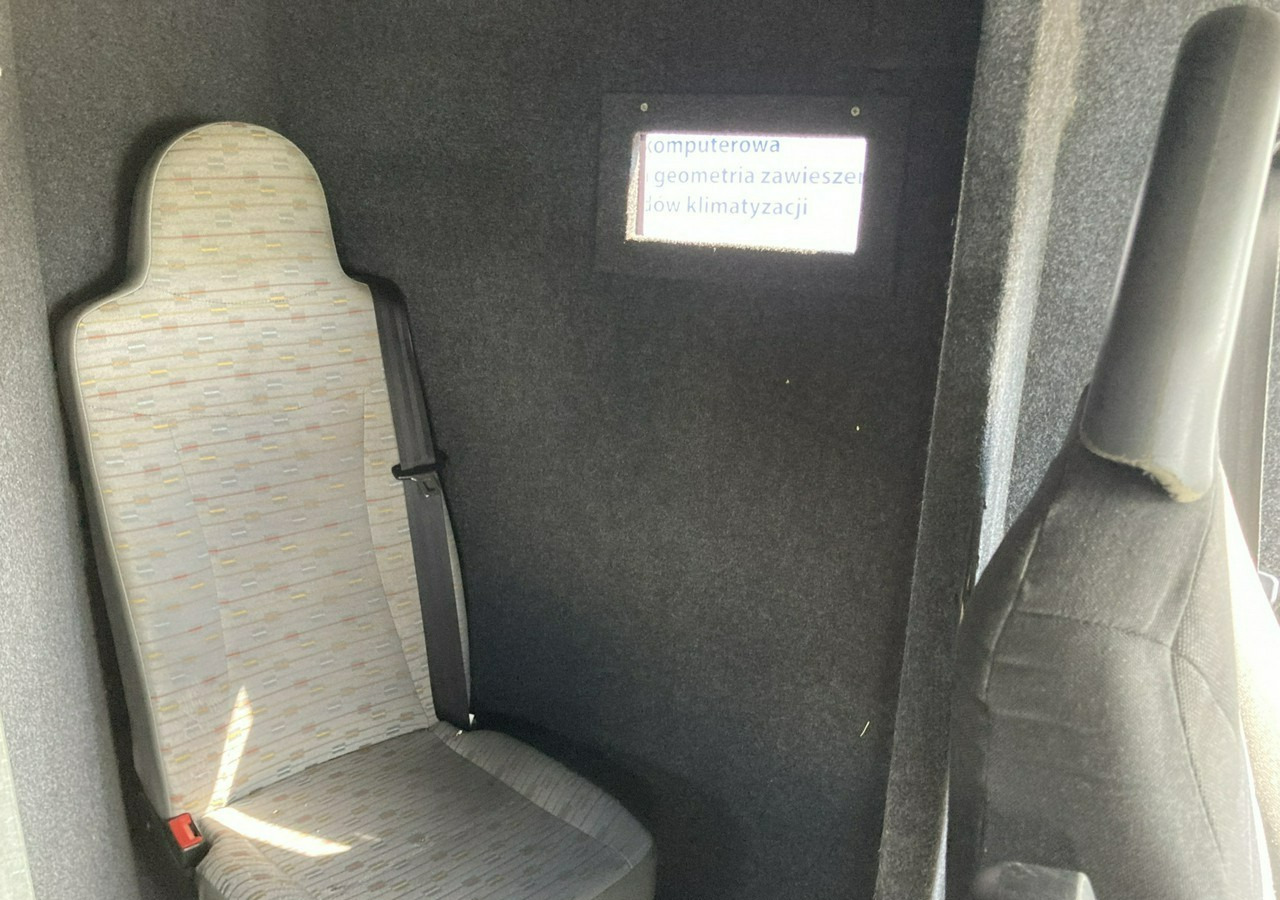 Iveco Daily Iveco 35-130 Bankowóz Kuloodporny Opanceżony pancerny 2015 - Pansarbil: bild 5 Iveco Daily Iveco 35-130 Bankowóz Kuloodporny Opanceżony pancerny 2015 - Pansarbil: bild 5