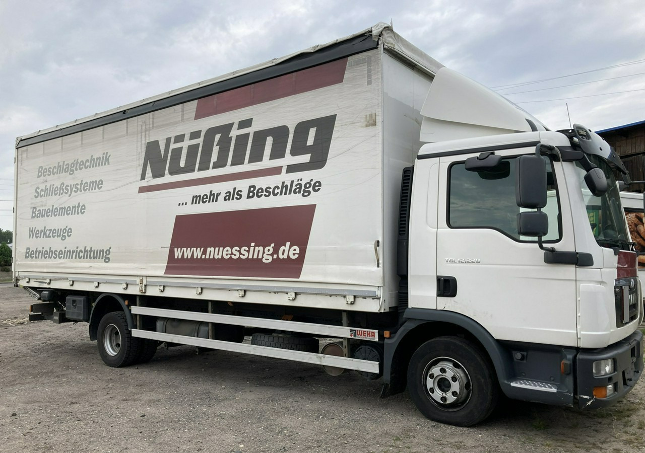 MAN Inny MAN MAN TGL 12.220 Skrzynia firana Plandeka hydro klapa 2014 - Transportbil med kapell: bild 1 MAN Inny MAN MAN TGL 12.220 Skrzynia firana Plandeka hydro klapa 2014 - Transportbil med kapell: bild 1