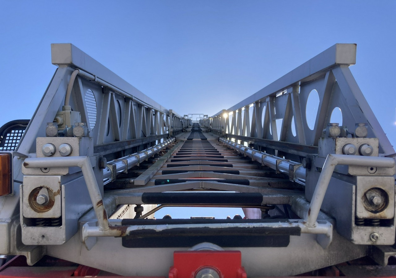 Leasa  MAN L 2000 MAN 15,280 Straż pożarna drabina Strażacka zwyżka 32m Metz Model 20 MAN L 2000 MAN 15,280 Straż pożarna drabina Strażacka zwyżka 32m Metz Model 20: bild 18