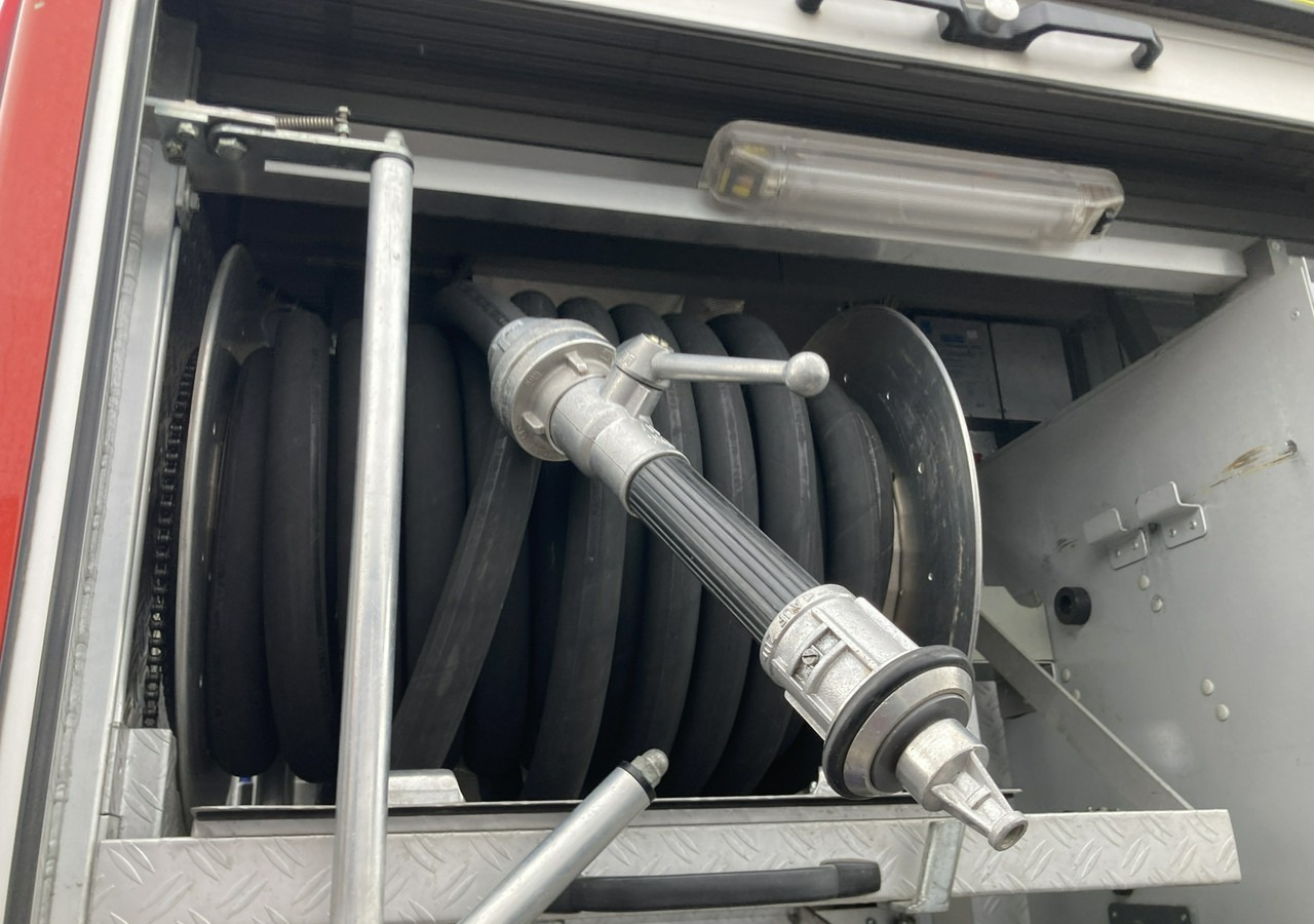 Leasa MAN MAN 15,250 Straż pożarna gaśnicza 9-oso 4X4 Wóz strażacki 2003 MAN 15,250 Straż pożarna gaśnicza 9-osobowa 4X4 Wóz strażacki 2003 MAN MAN 15,250 Straż pożarna gaśnicza 9-oso 4X4 Wóz strażacki 2003 MAN 15,250 Straż pożarna gaśnicza 9-osobowa 4X4 Wóz strażacki 2003: bild 9 Leasa MAN MAN 15,250 Straż pożarna gaśnicza 9-oso 4X4 Wóz strażacki 2003 MAN 15,250 Straż pożarna gaśnicza 9-osobowa 4X4 Wóz strażacki 2003 MAN MAN 15,250 Straż pożarna gaśnicza 9-oso 4X4 Wóz strażacki 2003 MAN 15,250 Straż pożarna gaśnicza 9-osobowa 4X4 Wóz strażacki 2003: bild 9