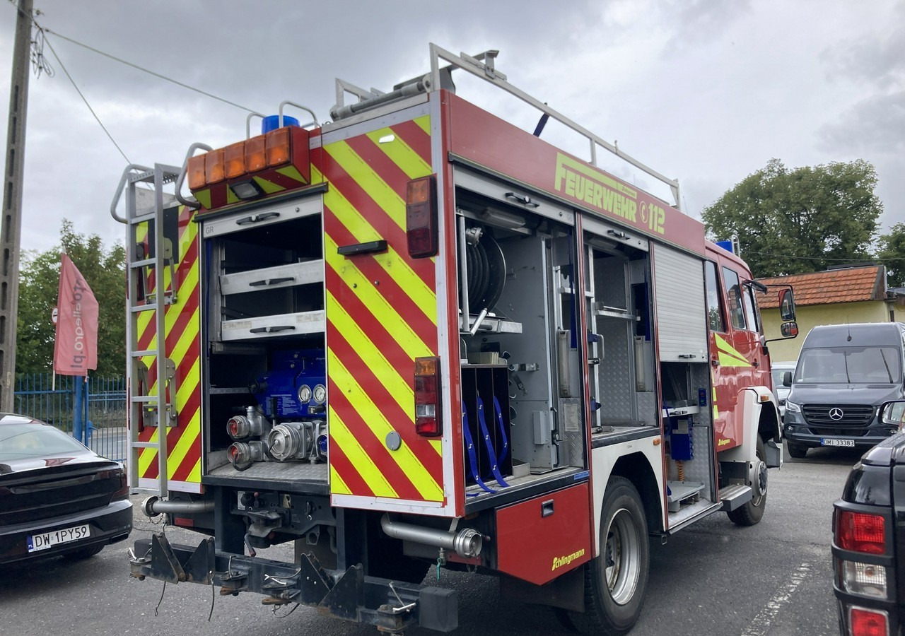MAN MAN 15,250 Straż pożarna gaśnicza 9-oso 4X4 Wóz strażacki 2003 MAN 15,250 Straż pożarna gaśnicza 9-osobowa 4X4 Wóz strażacki 2003 - Släck/ Räddningsvagn: bild 3 MAN MAN 15,250 Straż pożarna gaśnicza 9-oso 4X4 Wóz strażacki 2003 MAN 15,250 Straż pożarna gaśnicza 9-osobowa 4X4 Wóz strażacki 2003 - Släck/ Räddningsvagn: bild 3