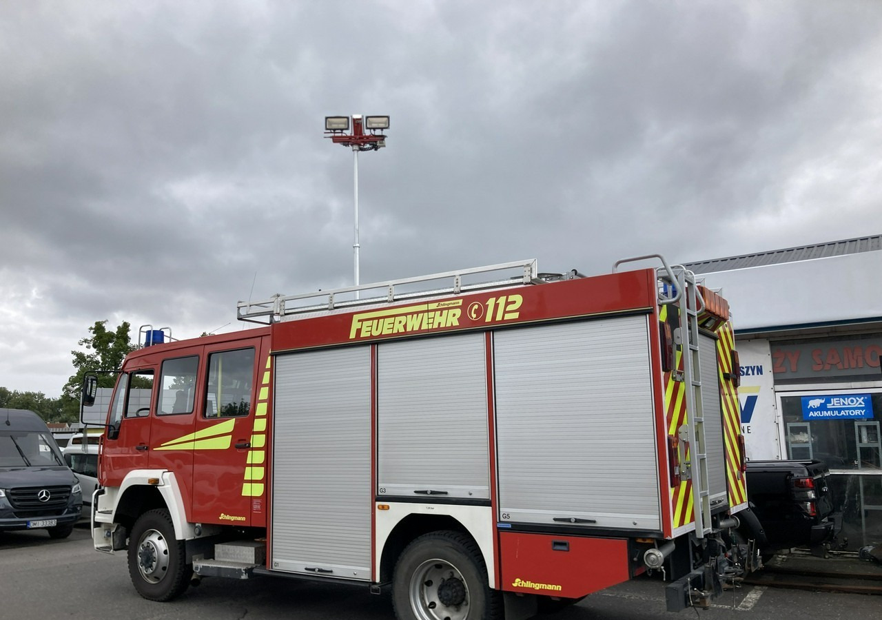 MAN MAN 15,250 Straż pożarna gaśnicza 9-oso 4X4 Wóz strażacki 2003 MAN 15,250 Straż pożarna gaśnicza 9-osobowa 4X4 Wóz strażacki 2003 - Släck/ Räddningsvagn: bild 5 MAN MAN 15,250 Straż pożarna gaśnicza 9-oso 4X4 Wóz strażacki 2003 MAN 15,250 Straż pożarna gaśnicza 9-osobowa 4X4 Wóz strażacki 2003 - Släck/ Räddningsvagn: bild 5