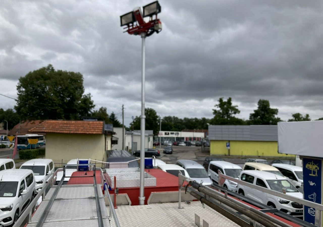 Leasa MAN MAN 15,250 Straż pożarna gaśnicza 9-oso 4X4 Wóz strażacki 2003 MAN 15,250 Straż pożarna gaśnicza 9-osobowa 4X4 Wóz strażacki 2003 MAN MAN 15,250 Straż pożarna gaśnicza 9-oso 4X4 Wóz strażacki 2003 MAN 15,250 Straż pożarna gaśnicza 9-osobowa 4X4 Wóz strażacki 2003: bild 8 Leasa MAN MAN 15,250 Straż pożarna gaśnicza 9-oso 4X4 Wóz strażacki 2003 MAN 15,250 Straż pożarna gaśnicza 9-osobowa 4X4 Wóz strażacki 2003 MAN MAN 15,250 Straż pożarna gaśnicza 9-oso 4X4 Wóz strażacki 2003 MAN 15,250 Straż pożarna gaśnicza 9-osobowa 4X4 Wóz strażacki 2003: bild 8