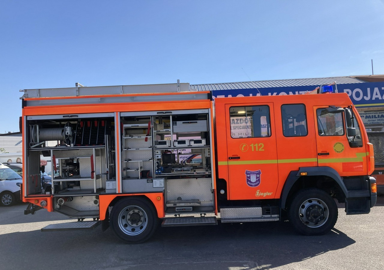 MAN MAN 15,250 Straż pożarna gaśnicza 9-osobowa 4X4 Wóz strażacki MAN 15,250 Straż pożarna gaśnicza 9-osobowa 4X4 Wóz strażacki - Släck/ Räddningsvagn: bild 2 MAN MAN 15,250 Straż pożarna gaśnicza 9-osobowa 4X4 Wóz strażacki MAN 15,250 Straż pożarna gaśnicza 9-osobowa 4X4 Wóz strażacki - Släck/ Räddningsvagn: bild 2