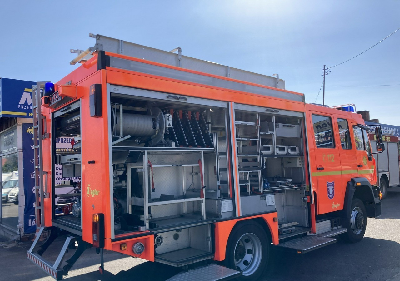 MAN MAN 15,250 Straż pożarna gaśnicza 9-osobowa 4X4 Wóz strażacki MAN 15,250 Straż pożarna gaśnicza 9-osobowa 4X4 Wóz strażacki - Släck/ Räddningsvagn: bild 1 MAN MAN 15,250 Straż pożarna gaśnicza 9-osobowa 4X4 Wóz strażacki MAN 15,250 Straż pożarna gaśnicza 9-osobowa 4X4 Wóz strażacki - Släck/ Räddningsvagn: bild 1
