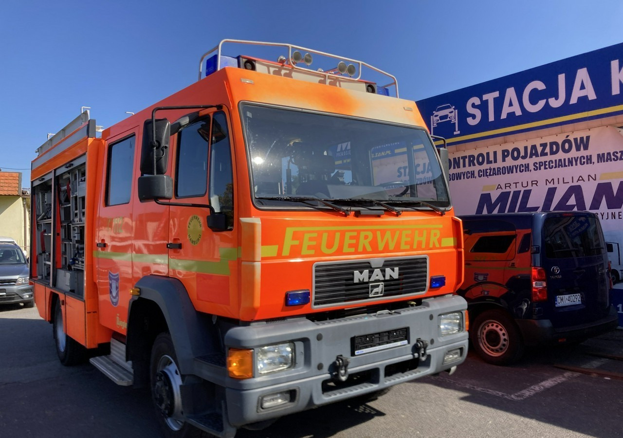 MAN MAN 15,250 Straż pożarna gaśnicza 9-osobowa 4X4 Wóz strażacki MAN 15,250 Straż pożarna gaśnicza 9-osobowa 4X4 Wóz strażacki - Släck/ Räddningsvagn: bild 4 MAN MAN 15,250 Straż pożarna gaśnicza 9-osobowa 4X4 Wóz strażacki MAN 15,250 Straż pożarna gaśnicza 9-osobowa 4X4 Wóz strażacki - Släck/ Räddningsvagn: bild 4