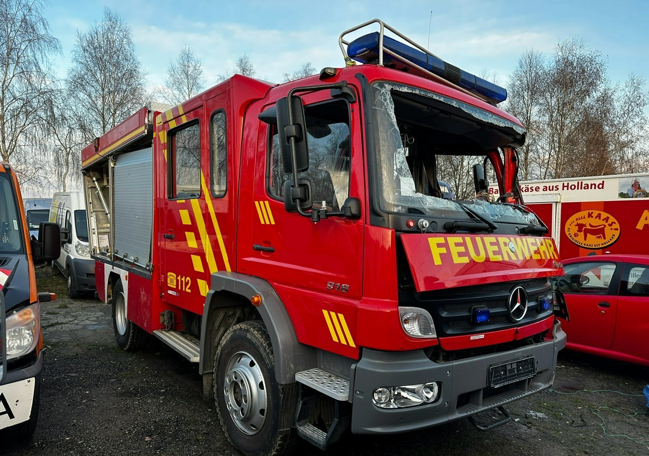 Mercedes-Benz Inny Mercedes-Benz Atego 918 Straż Pożarna 4X4 2006 - Släck/ Räddningsvagn: bild 1 Mercedes-Benz Inny Mercedes-Benz Atego 918 Straż Pożarna 4X4 2006 - Släck/ Räddningsvagn: bild 1