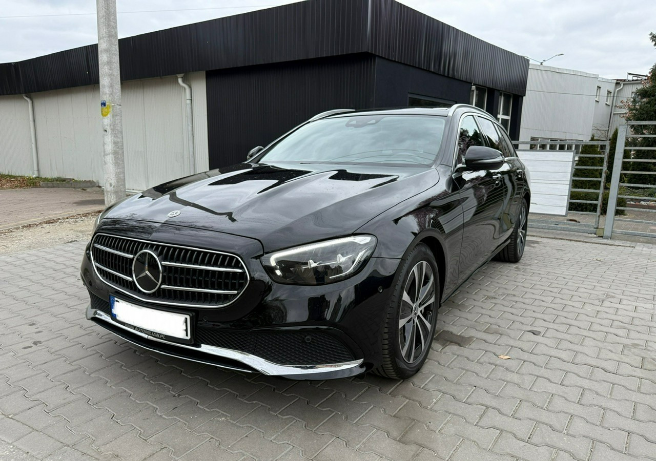 Mercedes-Benz Klasa E E300de EQ-Power Hybrid 50km na prądzie 2.0d 306KM Avantgarde Panoram - Personbil: bild 1 Mercedes-Benz Klasa E E300de EQ-Power Hybrid 50km na prądzie 2.0d 306KM Avantgarde Panoram - Personbil: bild 1