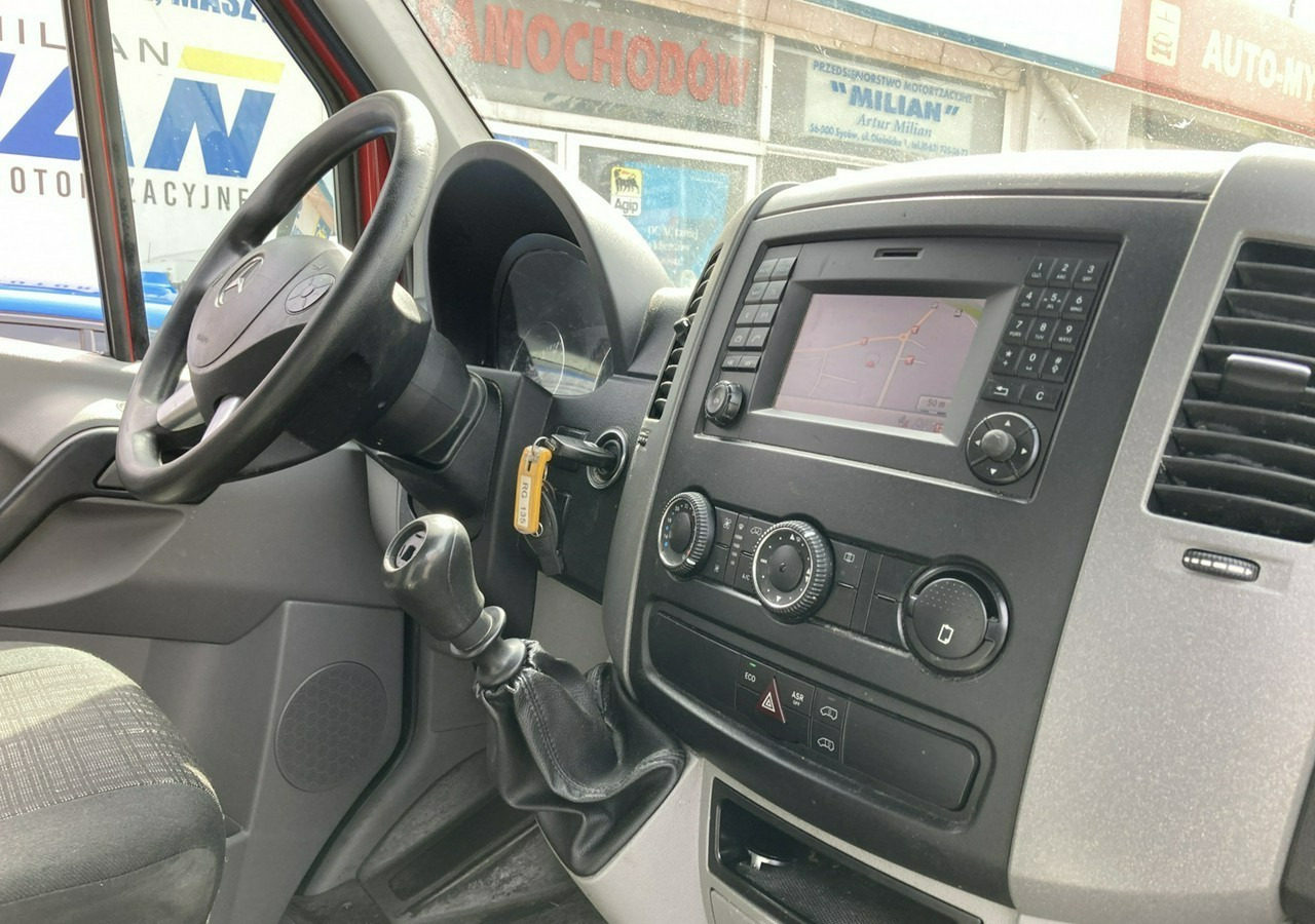 Mercedes-Benz Sprinter Autosklep pieczywa sklep Bar Gastronomiczny Food Truck Foodtruck 201 - Matbil: bild 5 Mercedes-Benz Sprinter Autosklep pieczywa sklep Bar Gastronomiczny Food Truck Foodtruck 201 - Matbil: bild 5