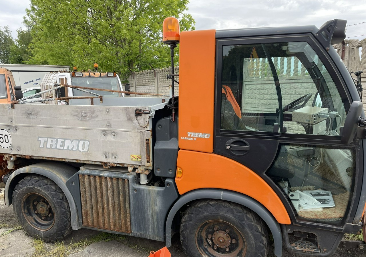 Multicar Inny Multicar Multicar 4X4 TREMO X56 Wywrotka odśnieżarka posypywarka odkurzacz - Tippbil lastbil: bild 3 Multicar Inny Multicar Multicar 4X4 TREMO X56 Wywrotka odśnieżarka posypywarka odkurzacz - Tippbil lastbil: bild 3