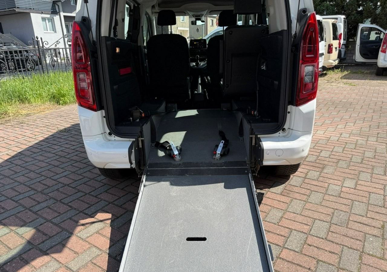 Opel Combo IV Combo Life Combo do przewozu Niepełnosprawnych inwalida rampa Model 2021 - Personbil: bild 5 Opel Combo IV Combo Life Combo do przewozu Niepełnosprawnych inwalida rampa Model 2021 - Personbil: bild 5