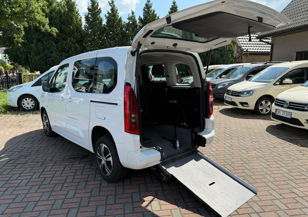 Opel Combo IV Combo Life Combo do przewozu Niepełnosprawnych inwalida rampa Model 2021 - Personbil: bild 1 Opel Combo IV Combo Life Combo do przewozu Niepełnosprawnych inwalida rampa Model 2021 - Personbil: bild 1