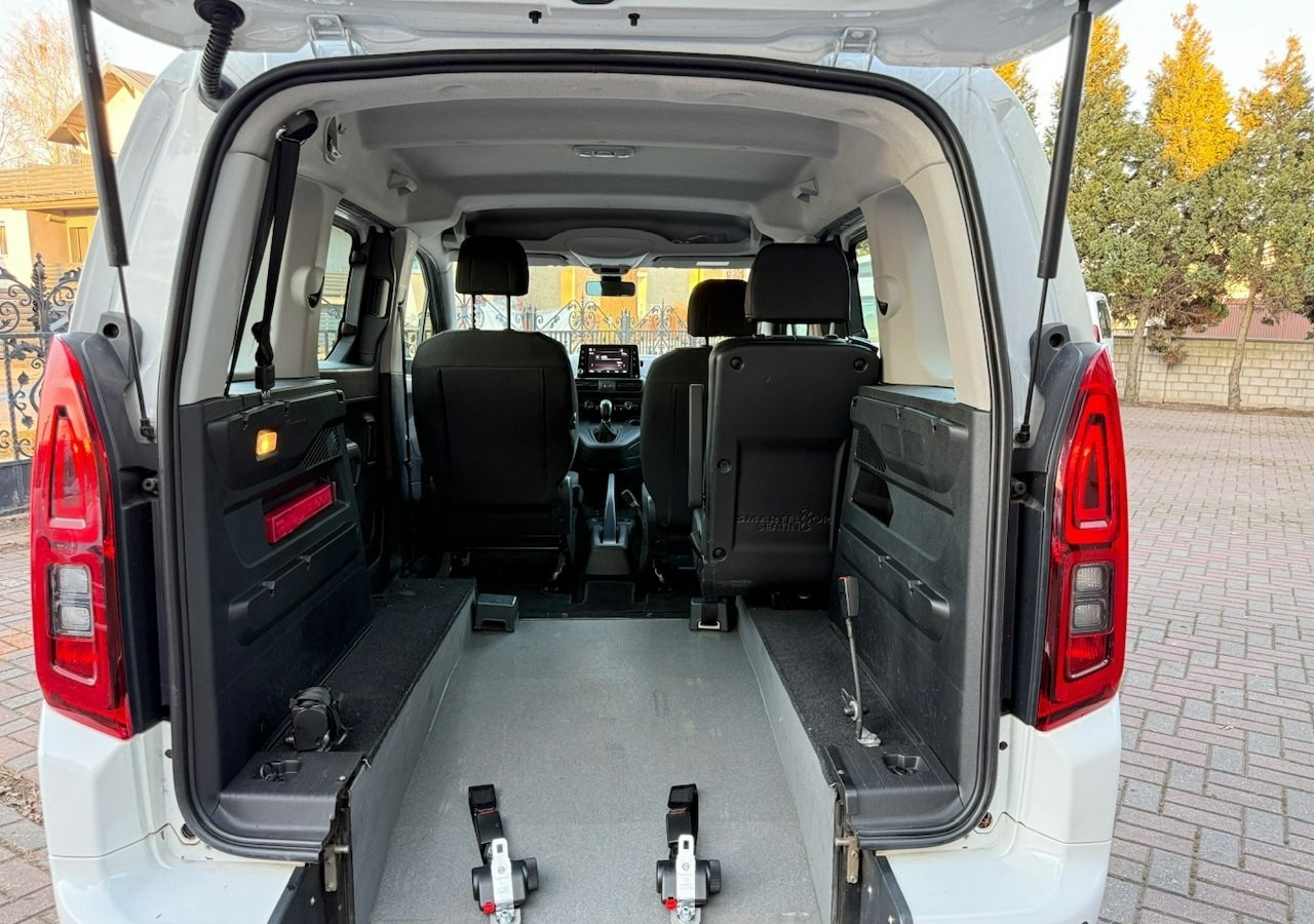 Opel Combo IV Combo Life Combo do przewozu Niepełnosprawnych inwalida rampa Model 2021 - Personbil: bild 4 Opel Combo IV Combo Life Combo do przewozu Niepełnosprawnych inwalida rampa Model 2021 - Personbil: bild 4